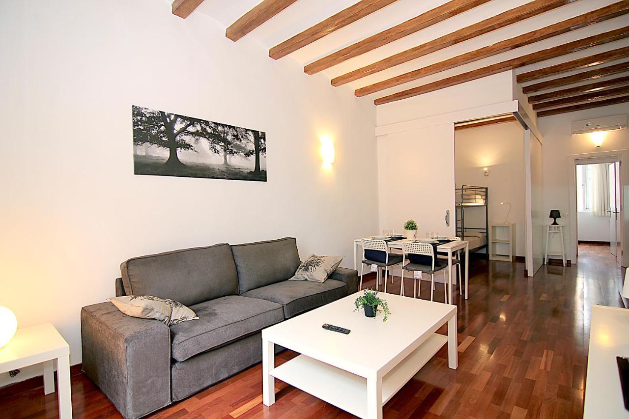 Muntanya - Apartments In Sagrada Familia Barcelona Buitenkant foto